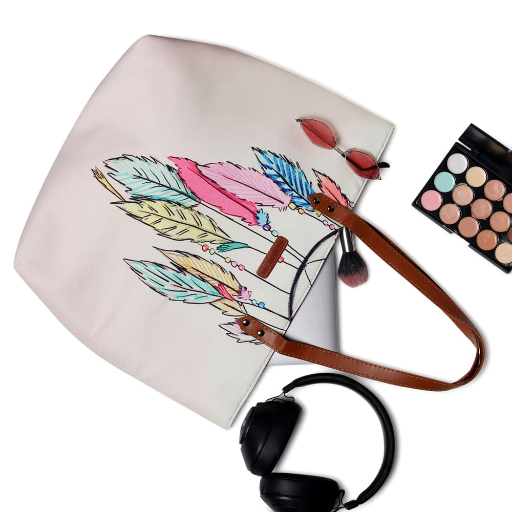 Tote bag featuring colorful dream catcher design.