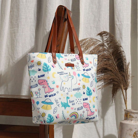 White tote bag featuring a whimsical unicorn design, perfect for adding a touch of magic to your everyday style.