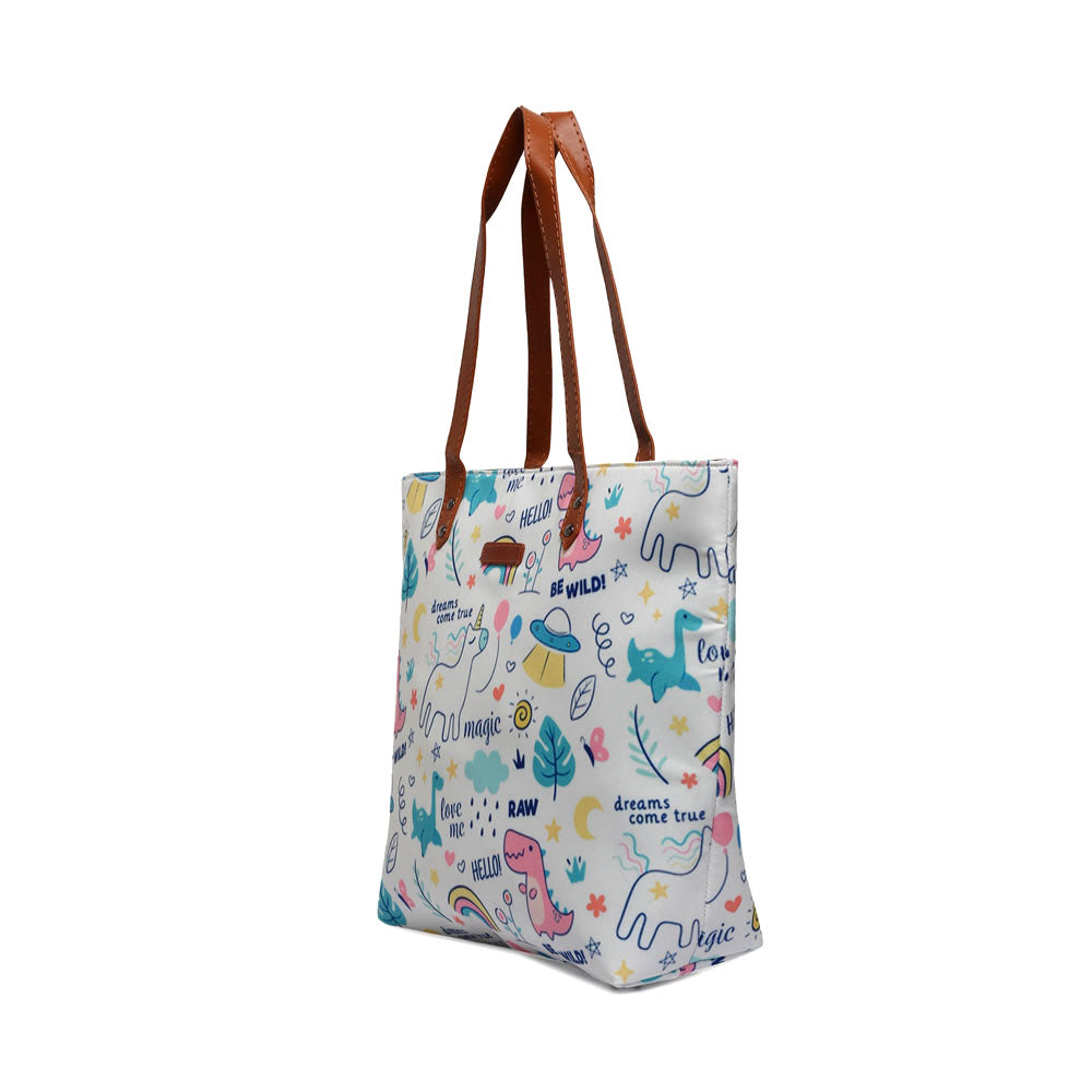 White tote bag adorned with a magical unicorn design, adding a fun and enchanting vibe to your look.